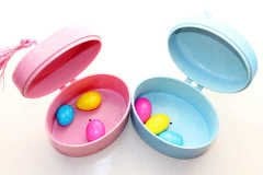 Kadife Kutularda Bebek Şekeri