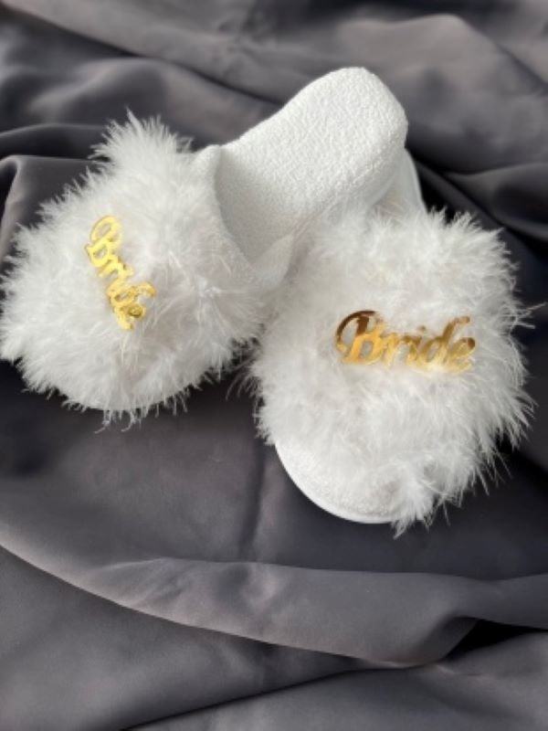 Beyaz Tüylü Bride Gelin Terliği Gold