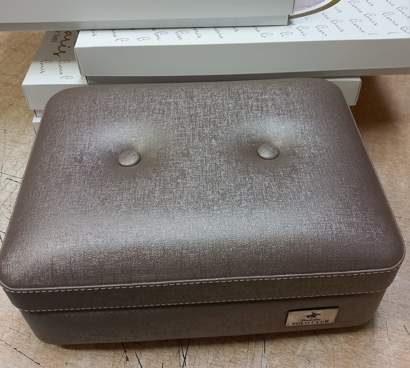 Düğmeli Makyaj ve Takı Kutusu Polo Club