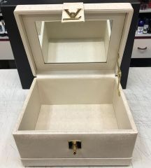 Saplı Aynalı Makyaj Takı Kutusu