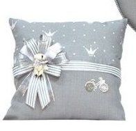 Desenli Gri Süslü Bebek Takı Yastığı