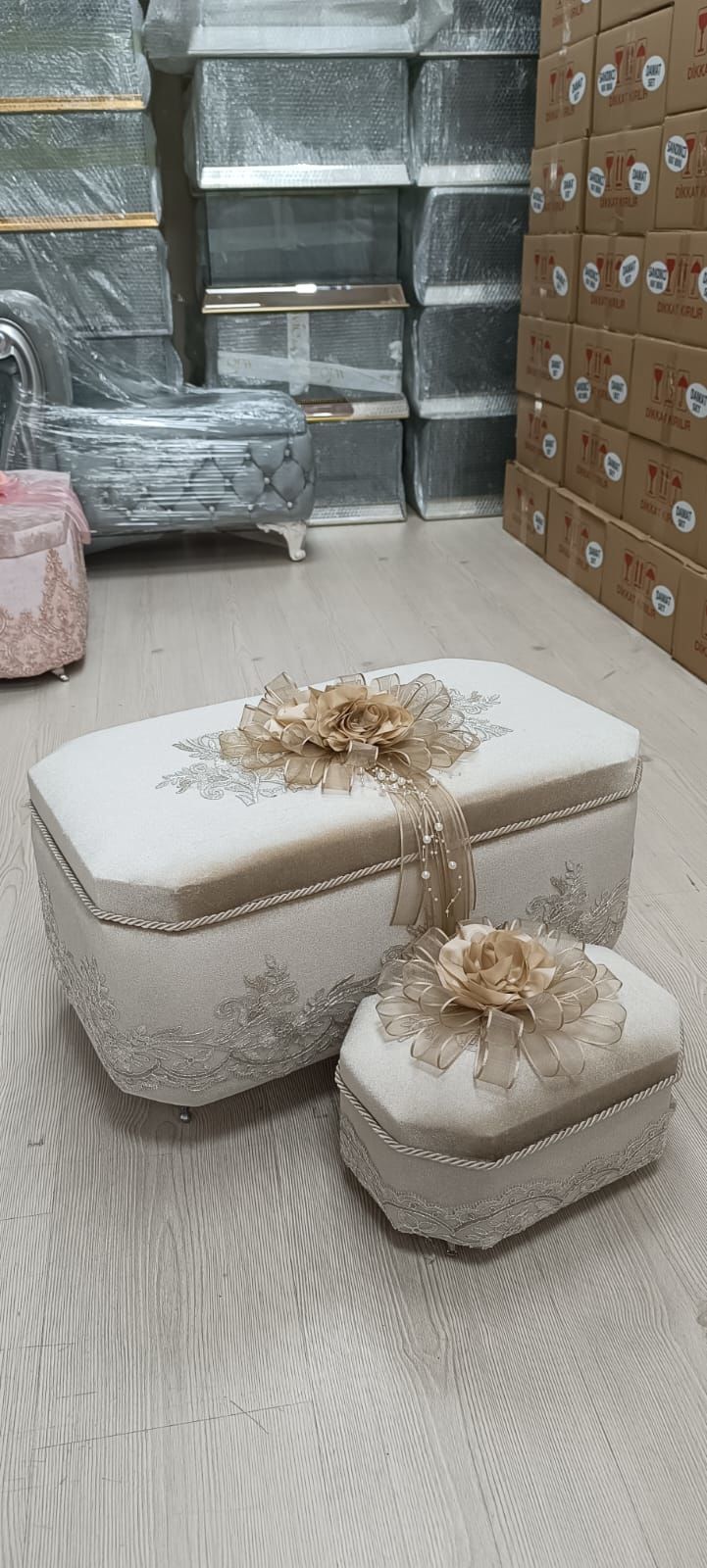 Çiçekli  Çeyiz Sandığı