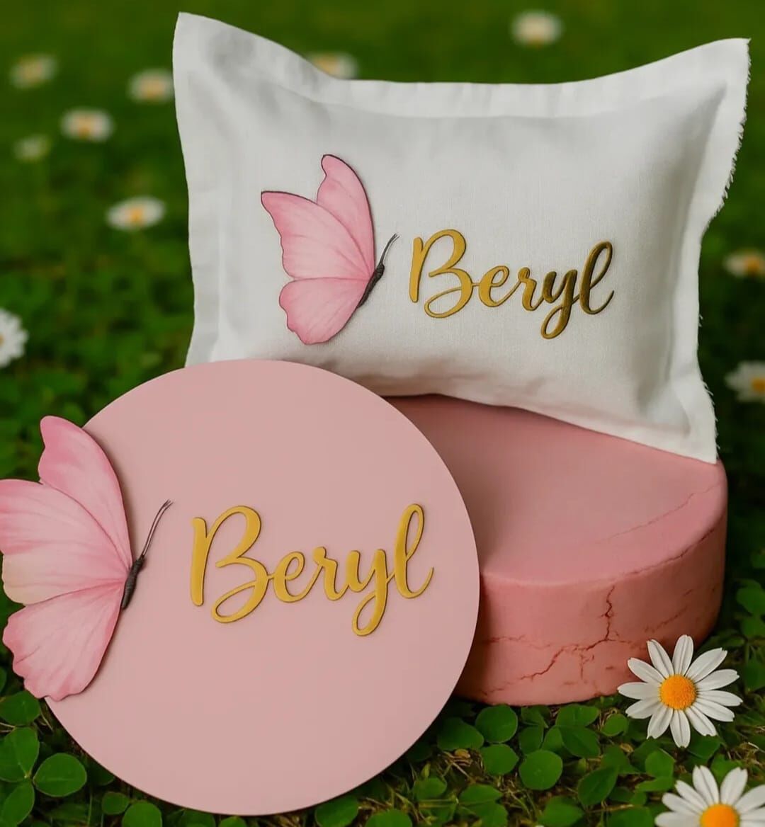 Kelebek dekorlu Ahşap Kapı süsü & Yastık takımı