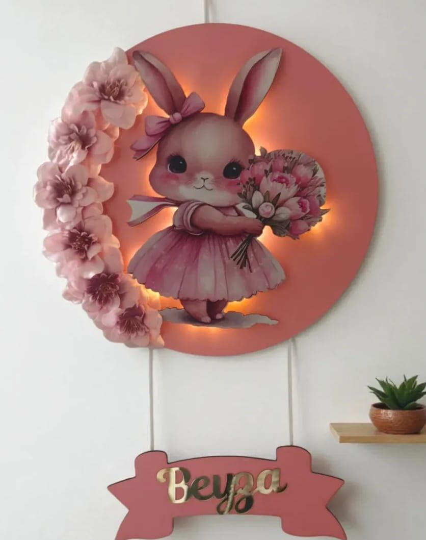Işıklı çiçek motifli tavşan kapı süsü